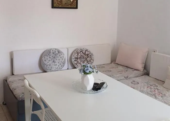 Апартамент Levski Варна